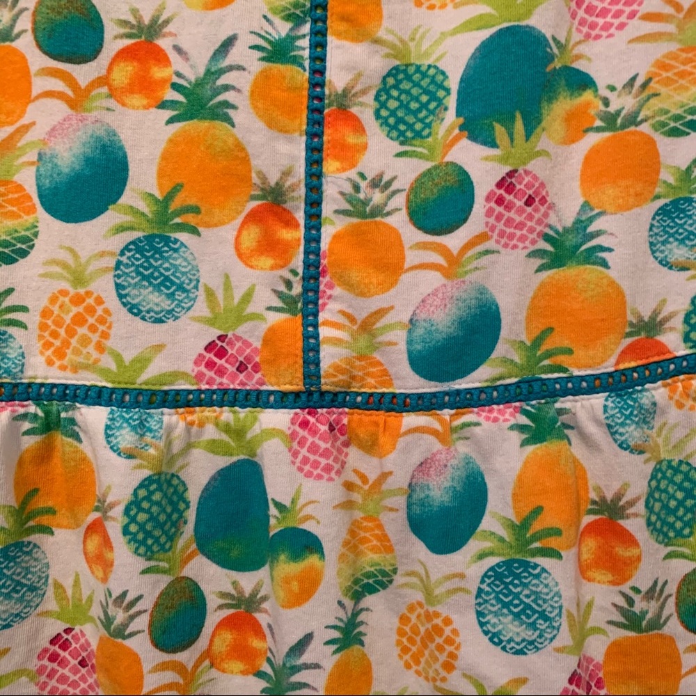 Crown & Ivy Pineapple Print Sleeveless Top-Size Sm - Picture 4 of 7